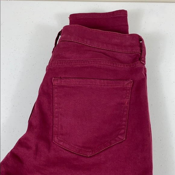 NWOT Express Mid Rise Cropped Burgundy Leggings - Picture 6 of 7